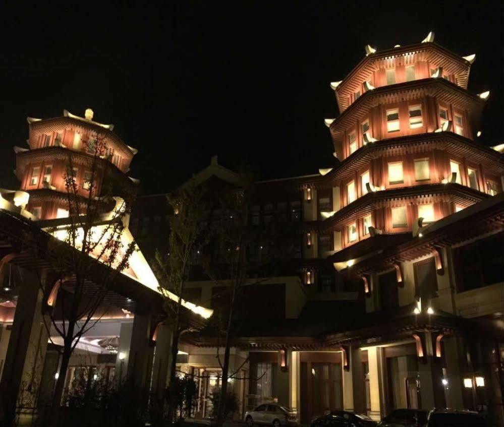 Tianjin Guanghegu Hot Spring Holiday Hotel Xuzhuangzi Екстериор снимка